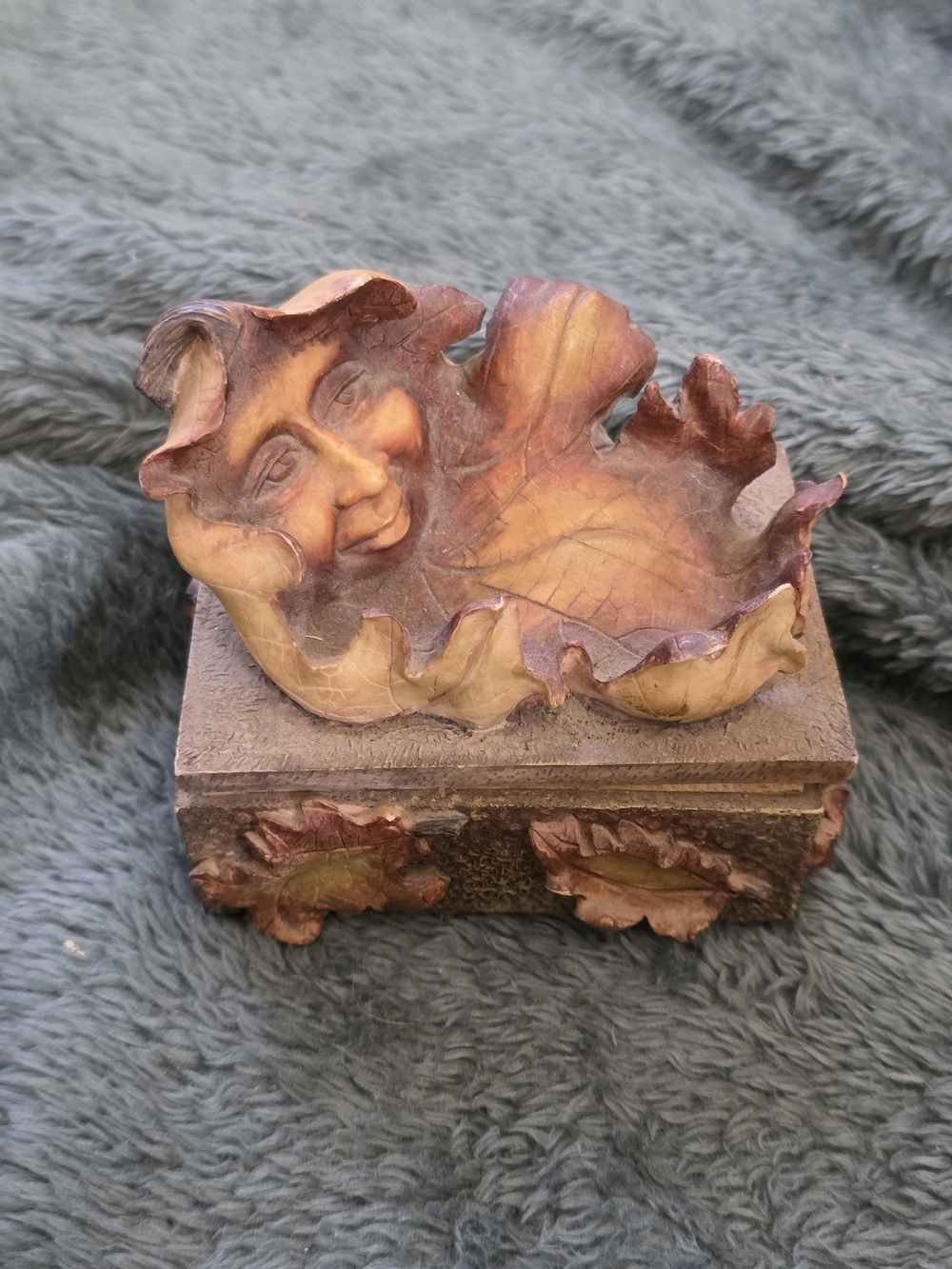Decorative Leaf Face Trinket Box in Brown and Tan